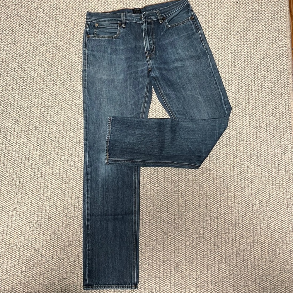 32x34 MENS J CREW THE SUTTON JEANS